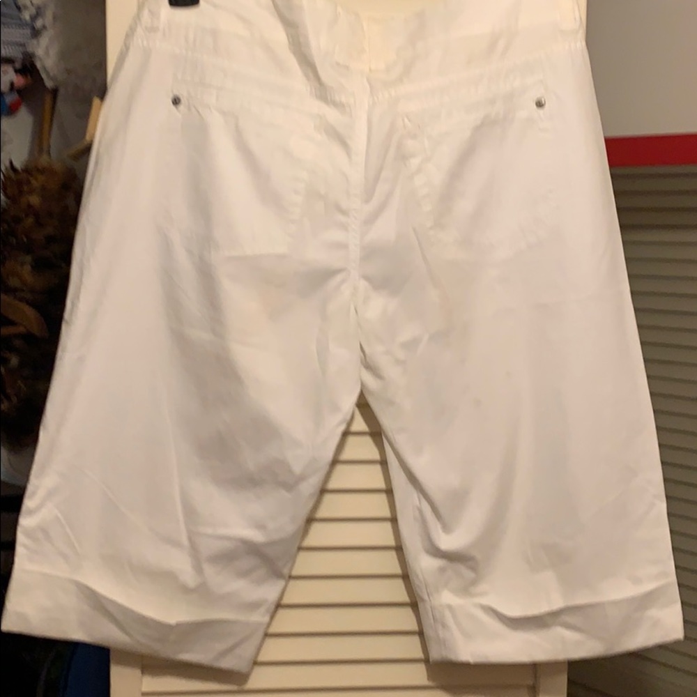 Capris - Picture 5 of 6
